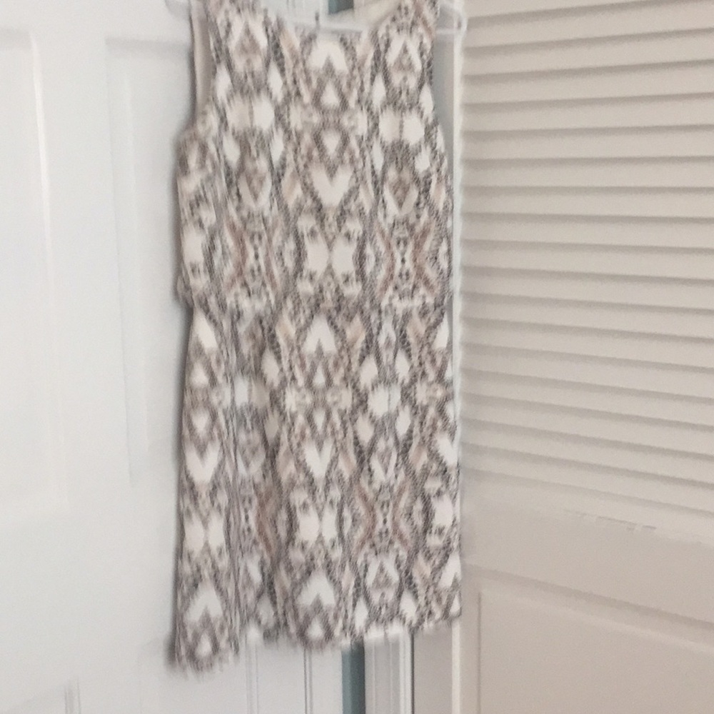 Women’s dress - Picture 5 of 5